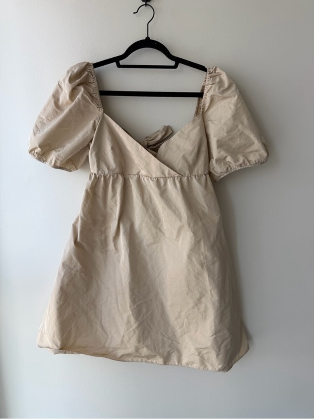 LAST CHANCE Aritzia Wilfred Heirloom Puffy Sleeve Tie Back Opera Dress